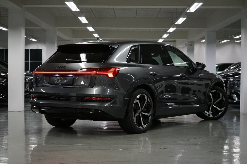 Audi e-tron 55 S-line quattro 5d