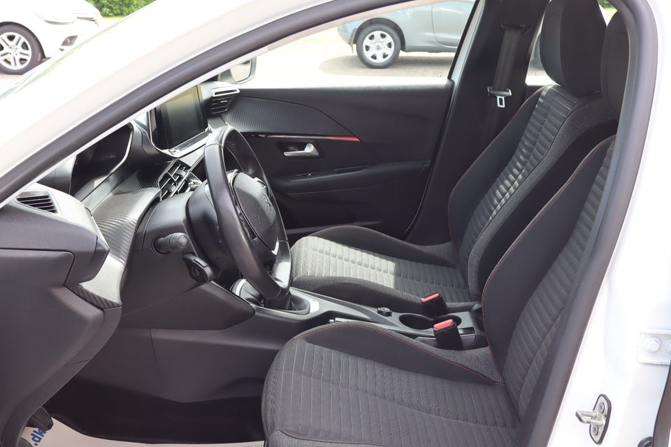 Peugeot 208 1,2 PureTech 75 Supreme 5d