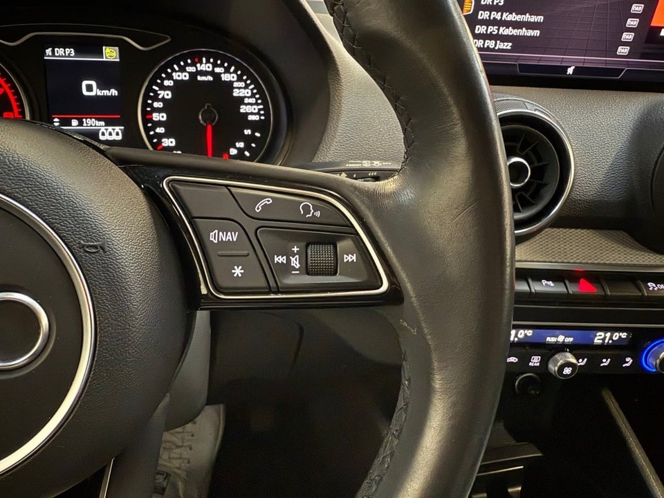 Audi Q2 35 TFSi Prestige S-tr. 5d