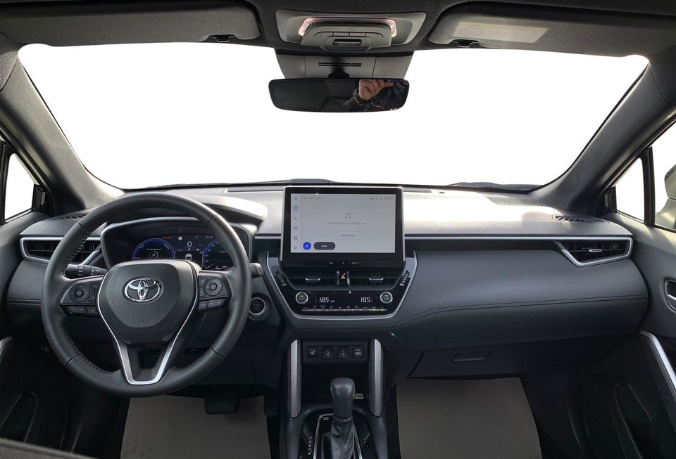 Toyota Corolla Cross 2,0 Hybrid Style Comfort CVT 5d