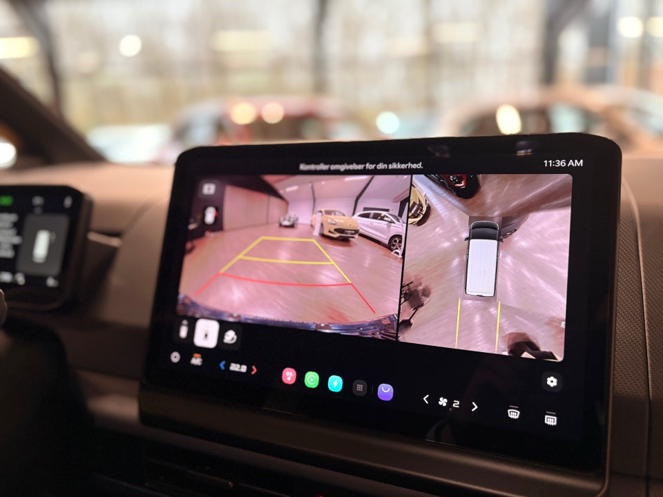 Kia PV5 71 Long Range Upgrade 5d