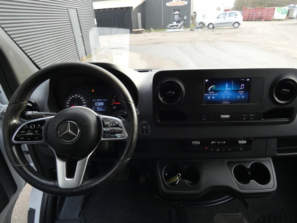 Mercedes Sprinter 319 3,0 CDi A2 Kassevogn aut. RWD