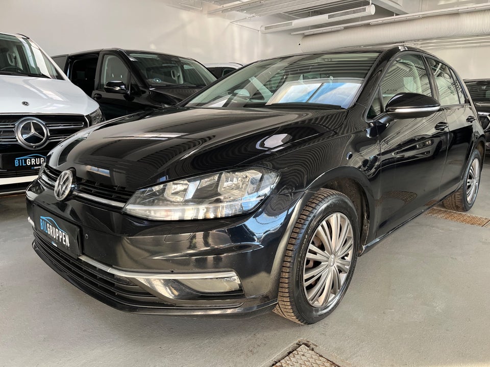 VW Golf VII 1,6 TDi 115 Comfortline Van 5d