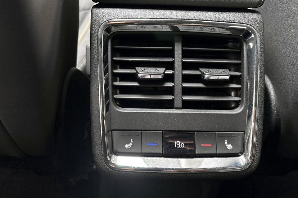 Skoda Enyaq 80 iV Lounge 5d