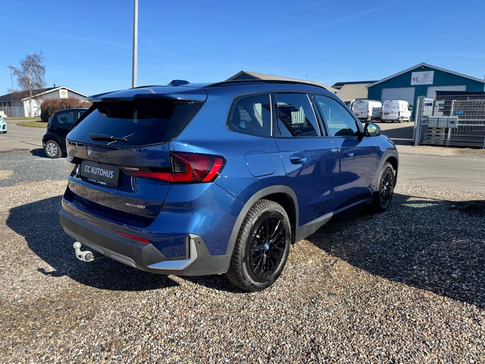 BMW iX1 eDrive20 X-Line 5d