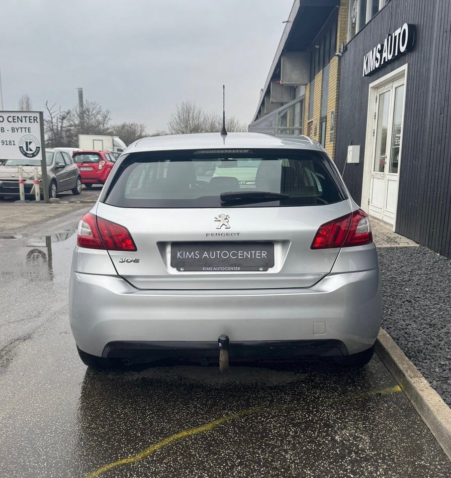 Peugeot 308 1,2 VTi 82 Active 5d