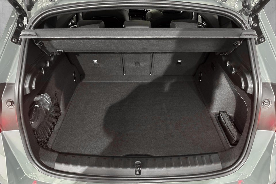 BMW iX1 xDrive30 Fully Charged 5d