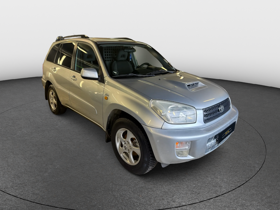 Toyota RAV4 2,0 D-4D 4x4 Van 5d