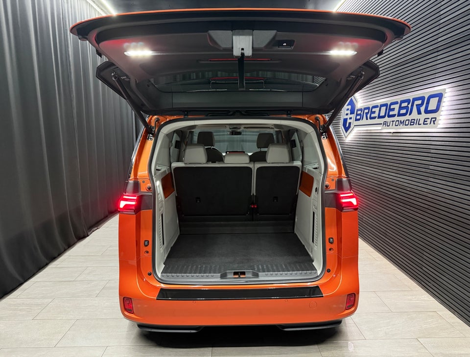 VW ID. Buzz 77 Pro SWB 5d
