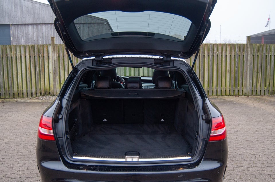 Mercedes C220 d 2,2  4d