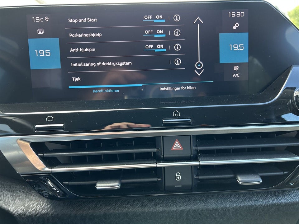 Citroën C4 1,2 PureTech 130 Feel EAT8 5d