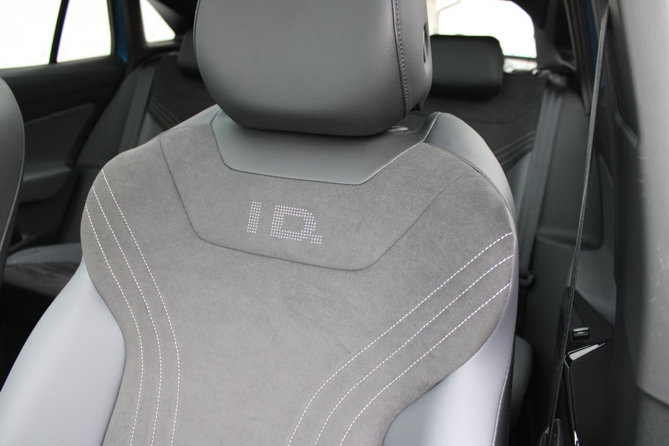 VW ID.5 77 Style 5d