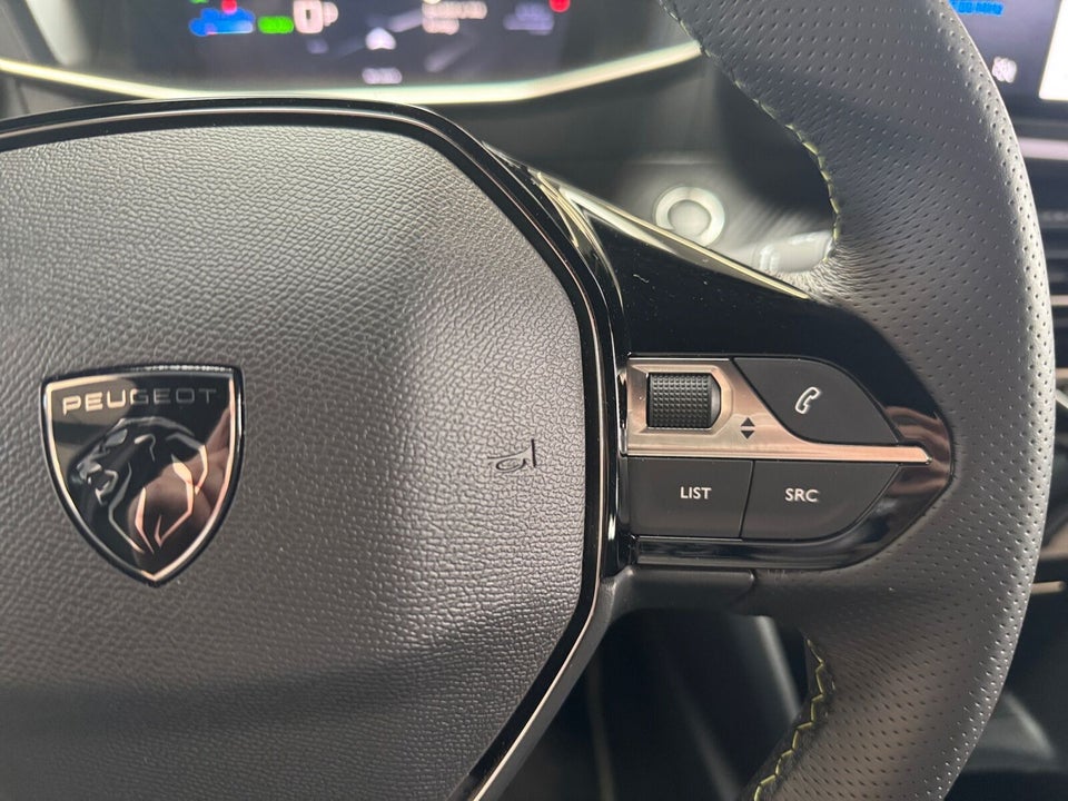 Peugeot e-2008 54 GT 5d