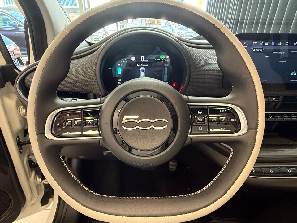 Fiat 500e 42 la Prima by Bocelli Cabrio 2d