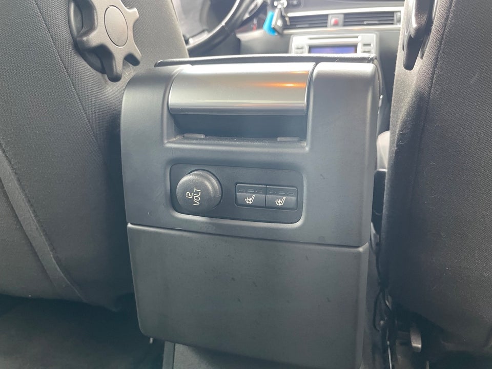 Volvo S80 2,5 T Momentum aut. 4d