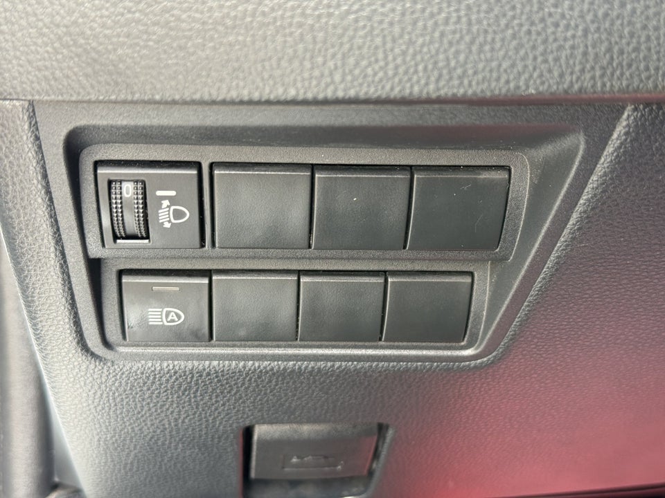 Toyota Yaris 1,0 Active 5d