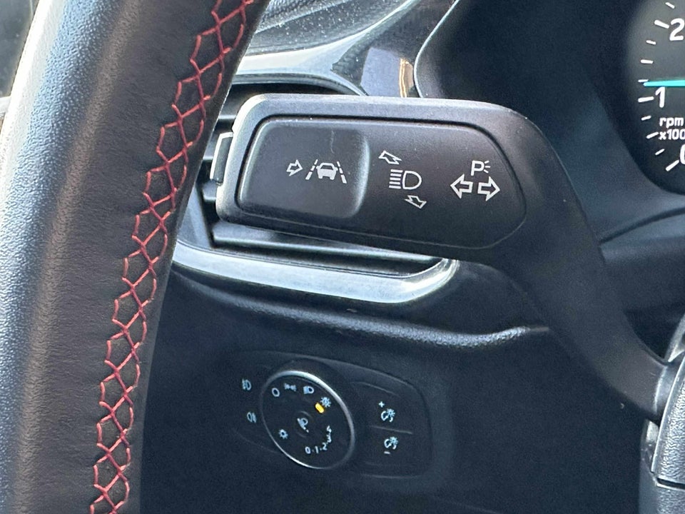 Ford Fiesta 1,0 EcoBoost mHEV ST-Line X 5d