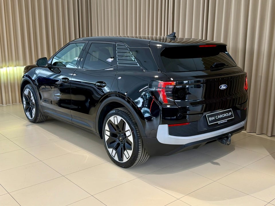 Ford Explorer 79 Premium Extended Range AWD 5d