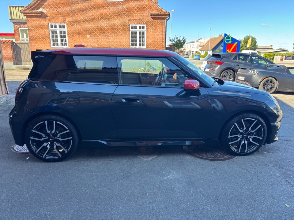 MINI Cooper SE JCW Trim XL 3d