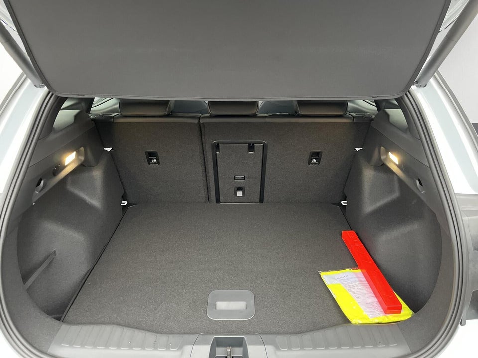 Ford Explorer 82 Premium Extended Range 5d