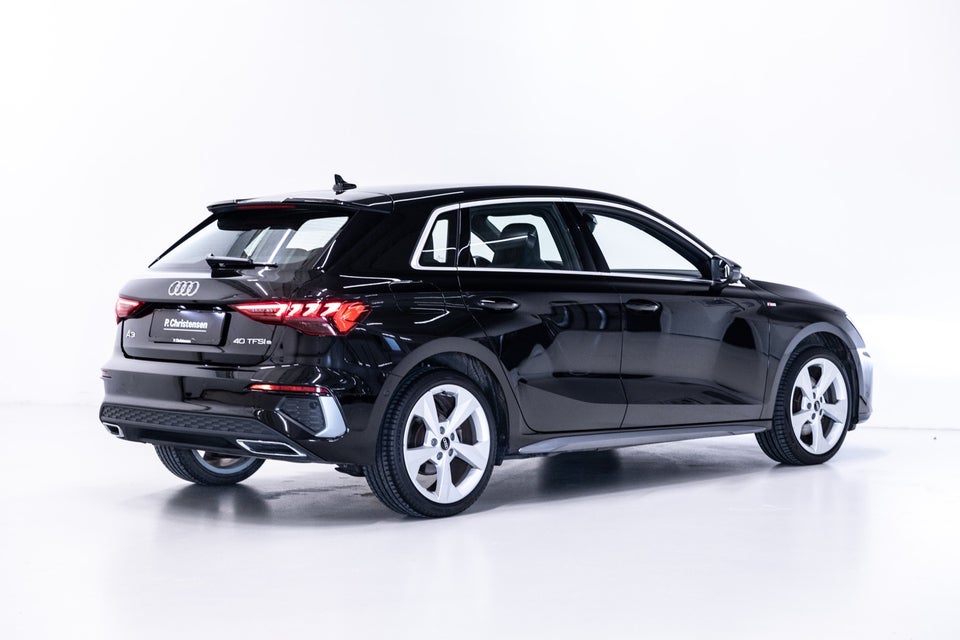 Audi A3 40 TFSi e S-line Sportback S-tr. 5d