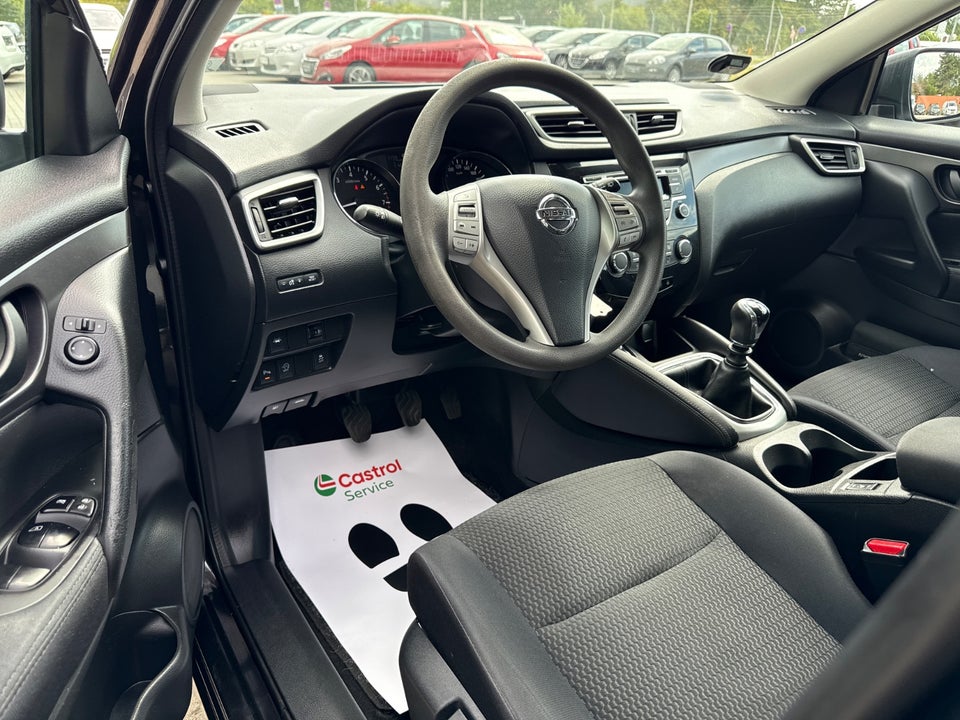 Nissan Qashqai 1,2 Dig-T 115 Acenta 5d