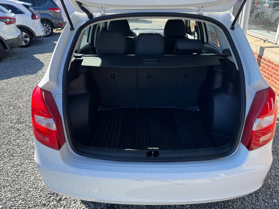 Skoda Fabia 1,4 16V Ambiente Combi 5d