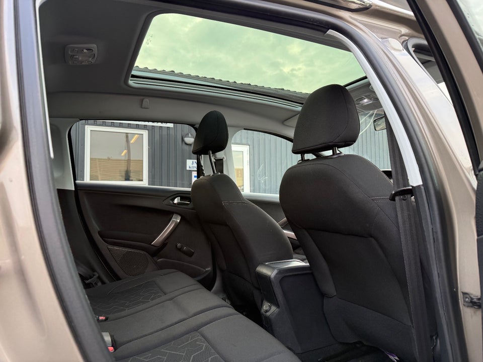 Peugeot 2008 1,2 VTi 82 Allure 5d