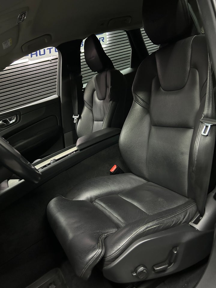 Volvo XC60 2,0 B4 197 Inscription aut. AWD 5d