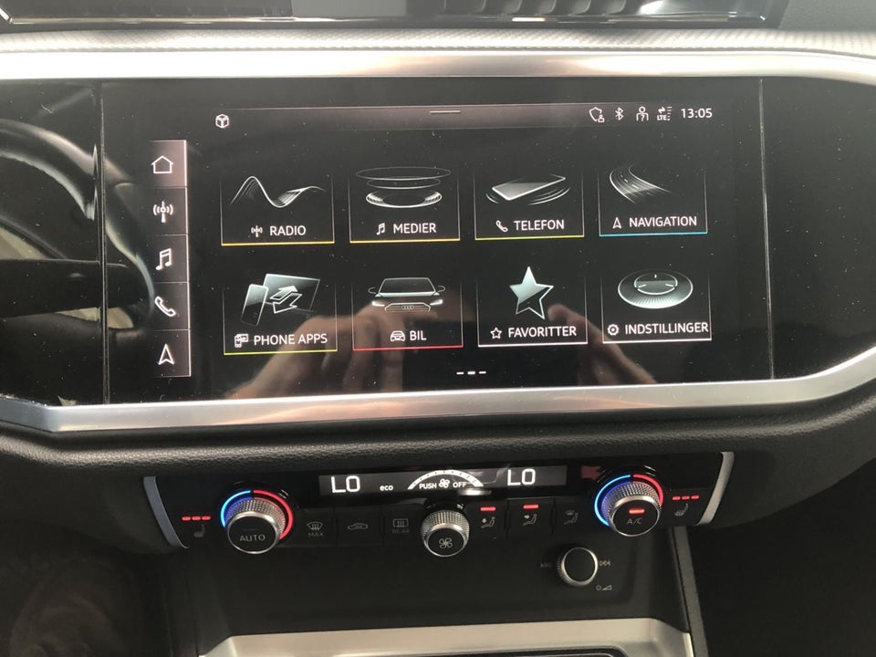 Audi Q3 45 TFSi e Attitude plus S-tr. 5d