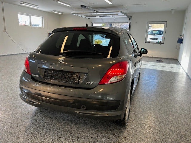 Peugeot 207 1,6 VTi Premium 5d