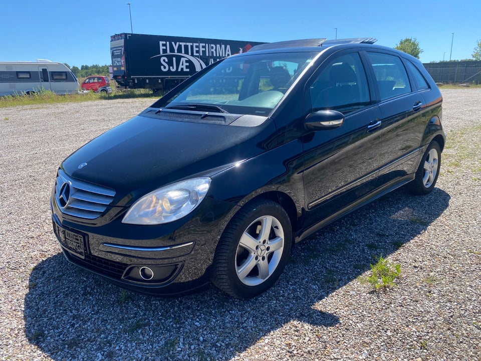 Mercedes B200 2,0  5d