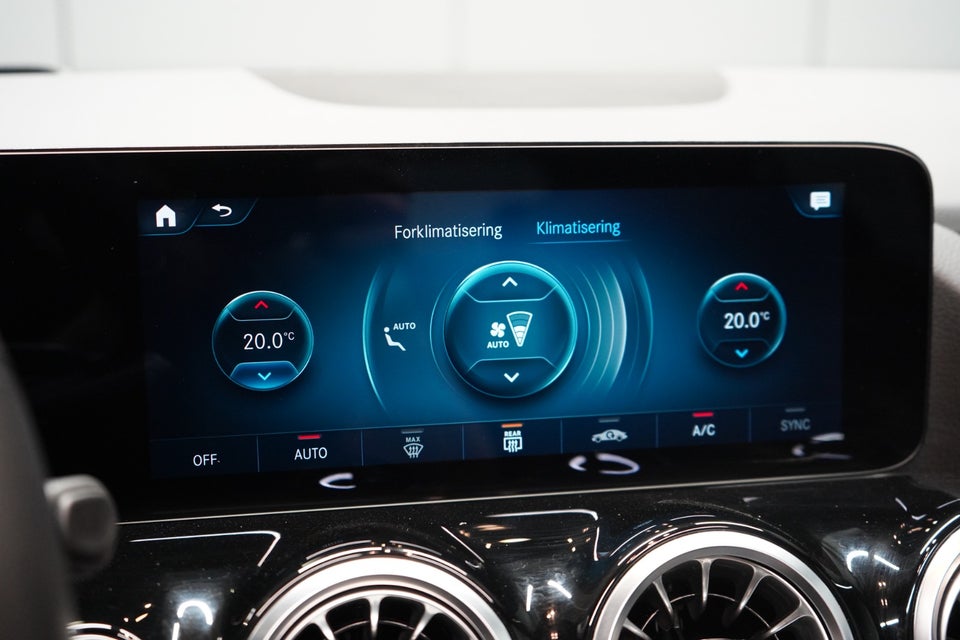Mercedes EQA250 Progressive 5d