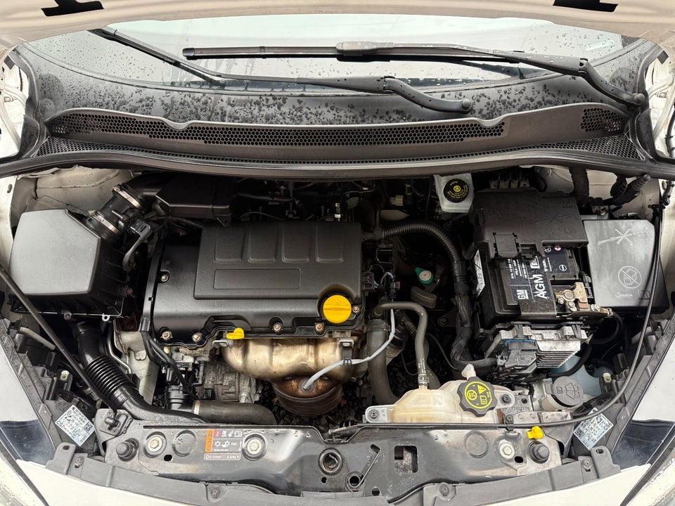 Opel Corsa 1,4 16V Enjoy 5d