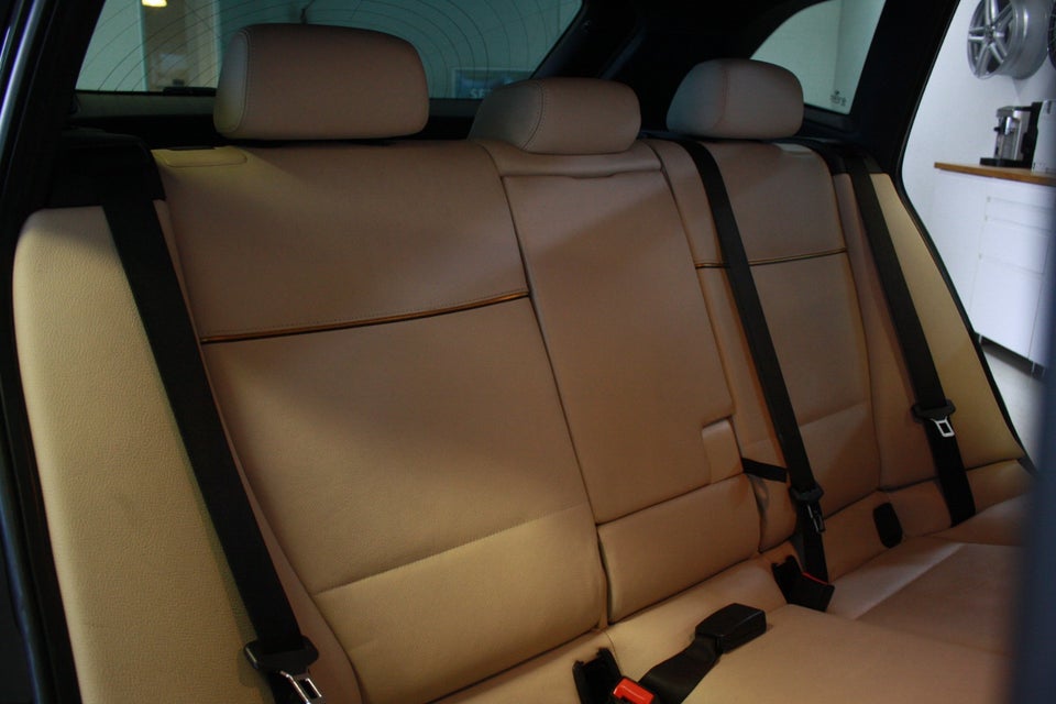 BMW X1 2,0 sDrive18d aut. 5d