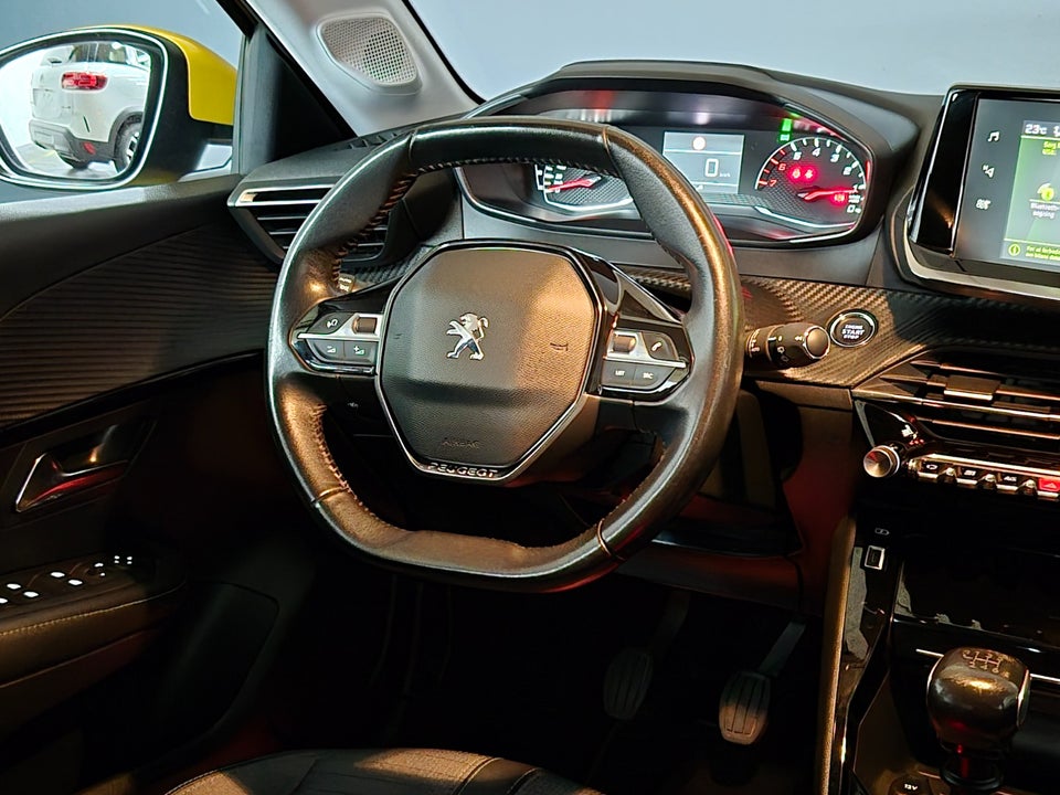 Peugeot 208 1,2 PureTech 100 Evolution 5d