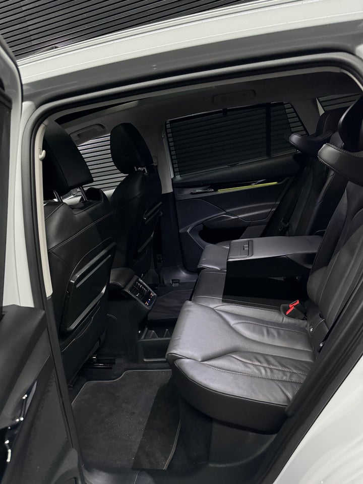 Skoda Enyaq 80 iV Suite 5d