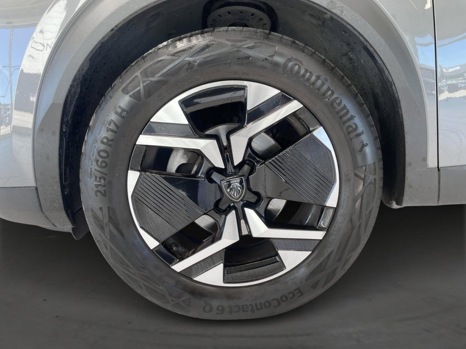 Peugeot 2008 1,2 PureTech 130 First Selection EAT8 5d