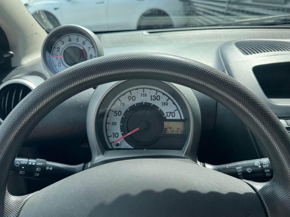 Peugeot 107 1,0 Active 5d