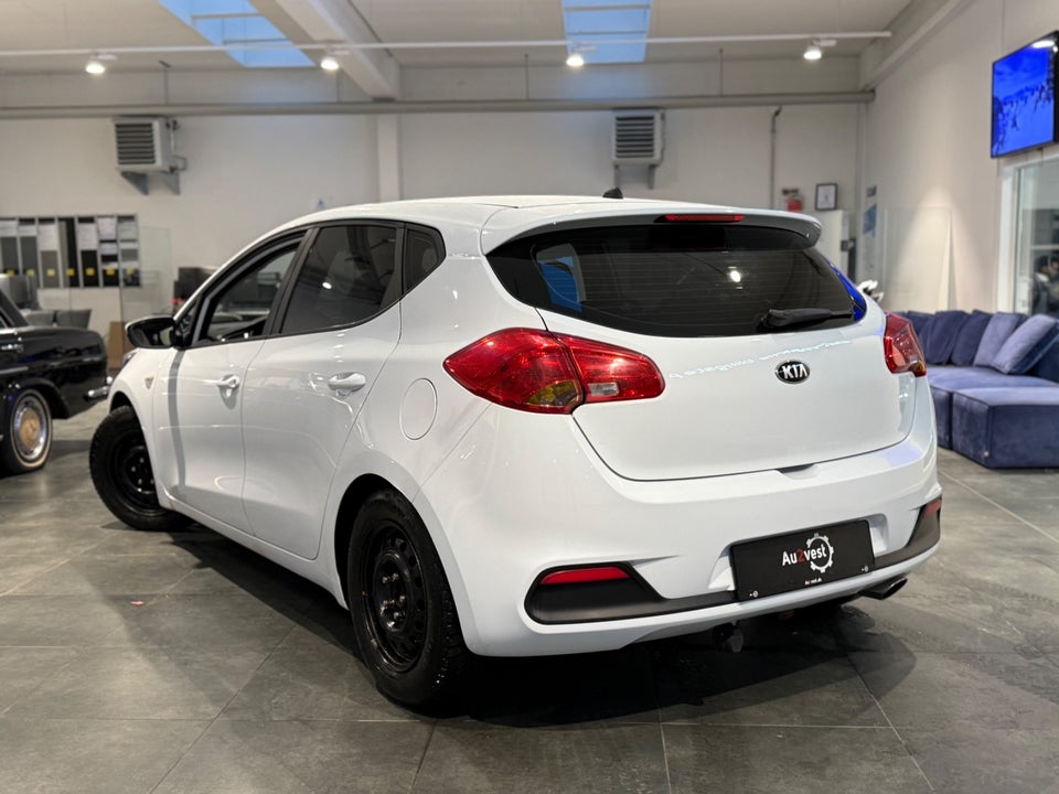 Kia Ceed 1,4 CVVT Active 5d