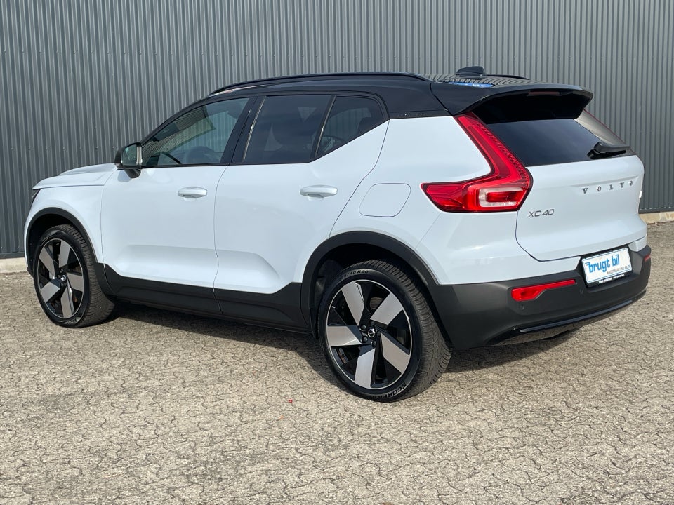Volvo XC40 ReCharge Extended Range Plus 5d