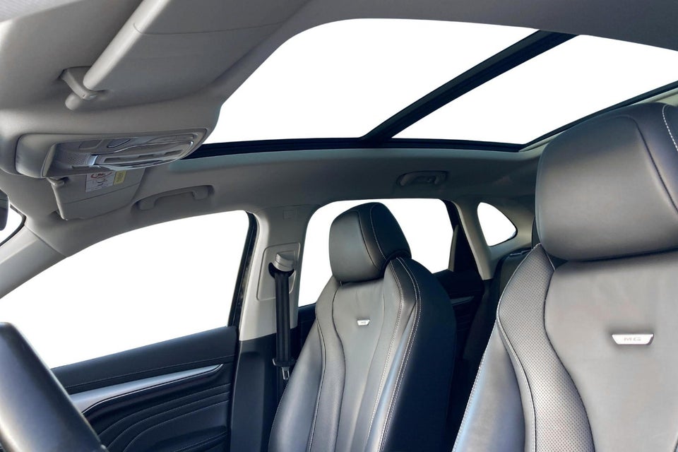 MG Marvel R Luxury 5d