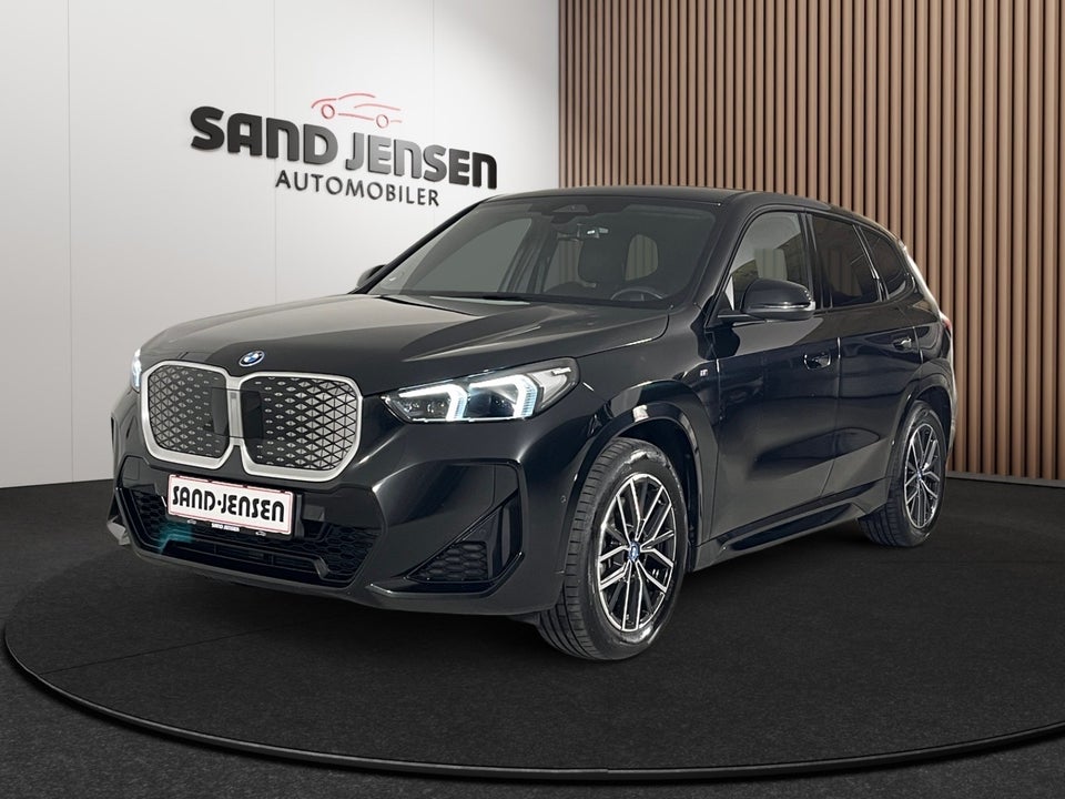 BMW iX1 xDrive30 M-Sport Van 5d
