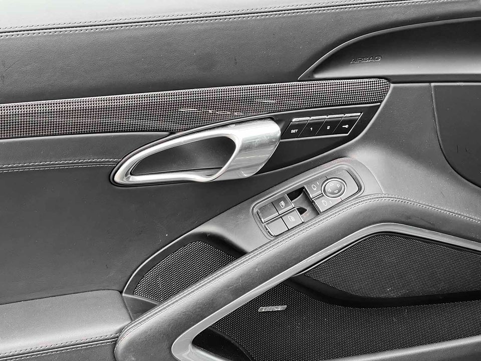 Porsche 911 Carrera 4 GTS 3,0 Coupé PDK 2d