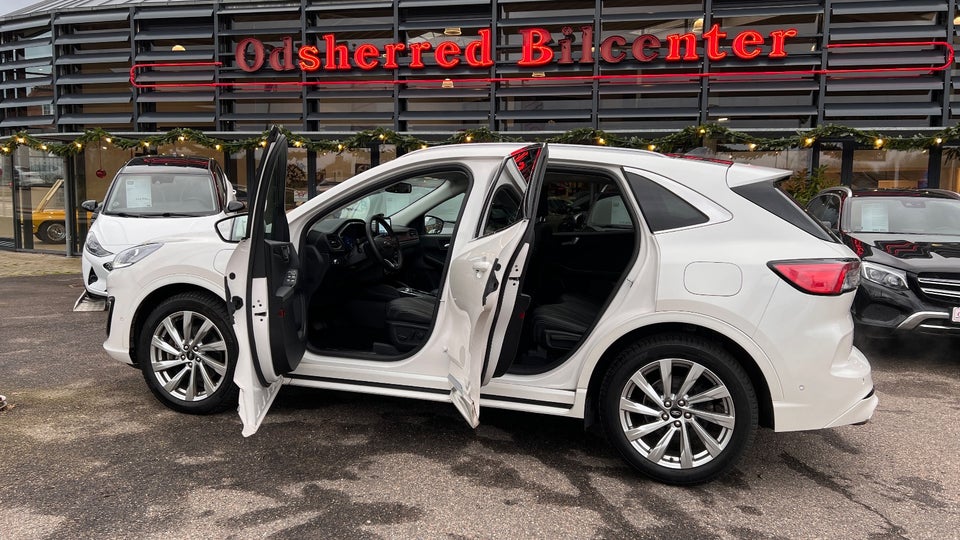 Ford Kuga 2,5 PHEV Vignale CVT 5d