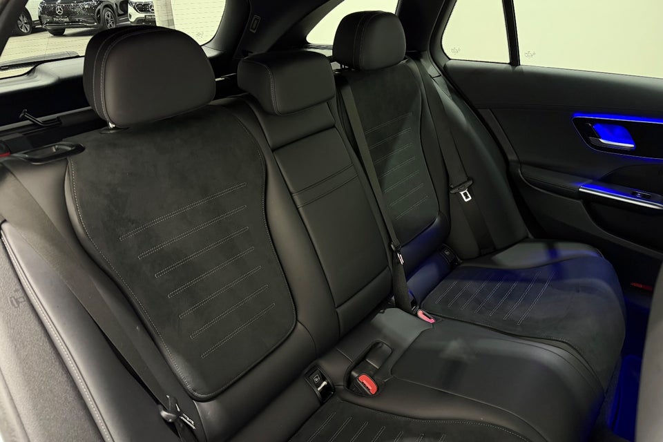 Mercedes C300 e 2,0 AMG Line stc. aut. 5d