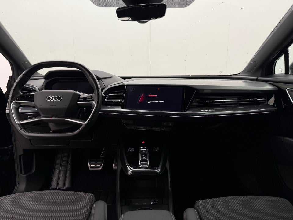 Audi Q4 e-tron 40 S-line Sportback 5d