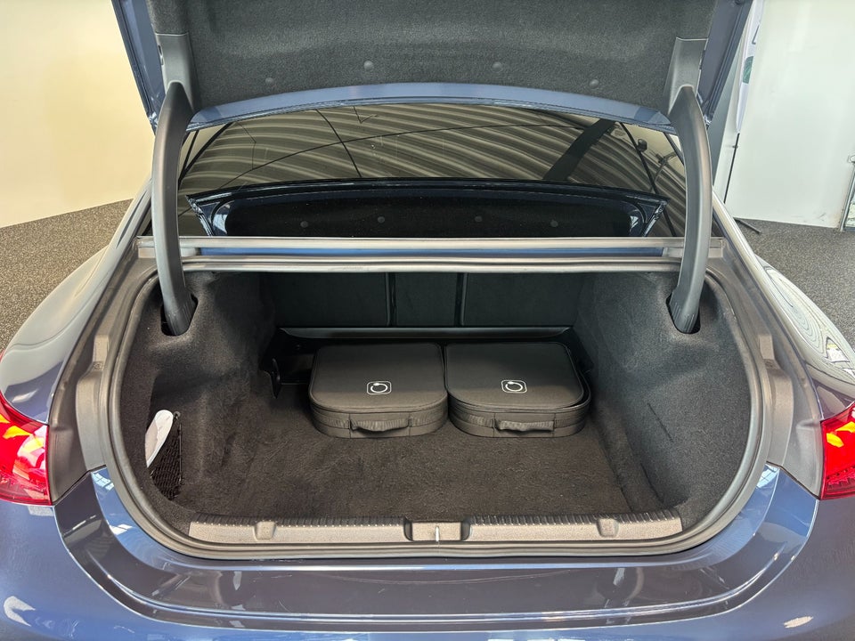 Mercedes EQE350 AMG Line 4d