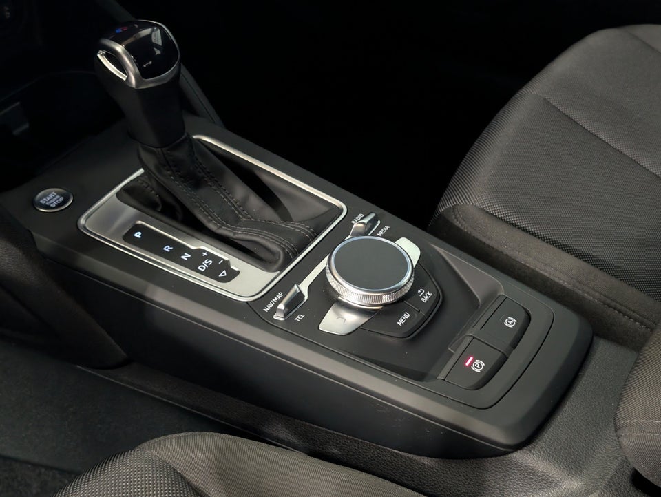 Audi Q2 35 TFSi Prestige S-tr. 5d