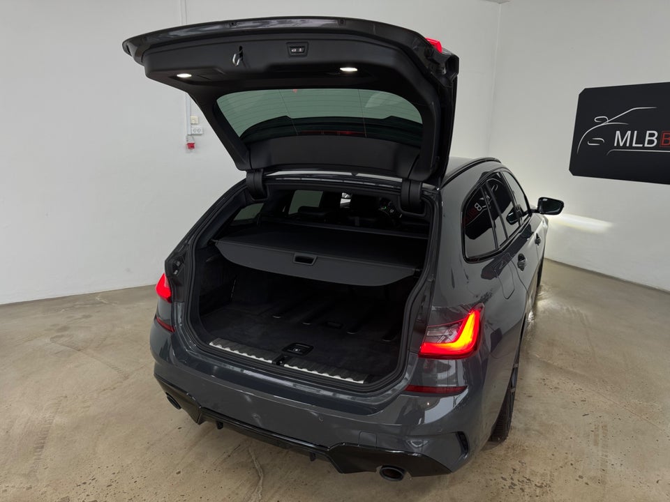 BMW 330d 3,0 Touring M-Sport xDrive aut. 5d